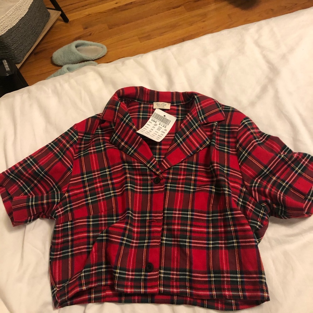 Cropped plaid tee-shirt